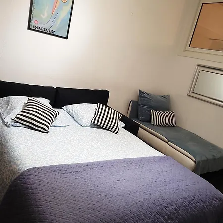 A 2 Pas De La Promenade Des Vue 7 Avenue De Fabron Apartamento *